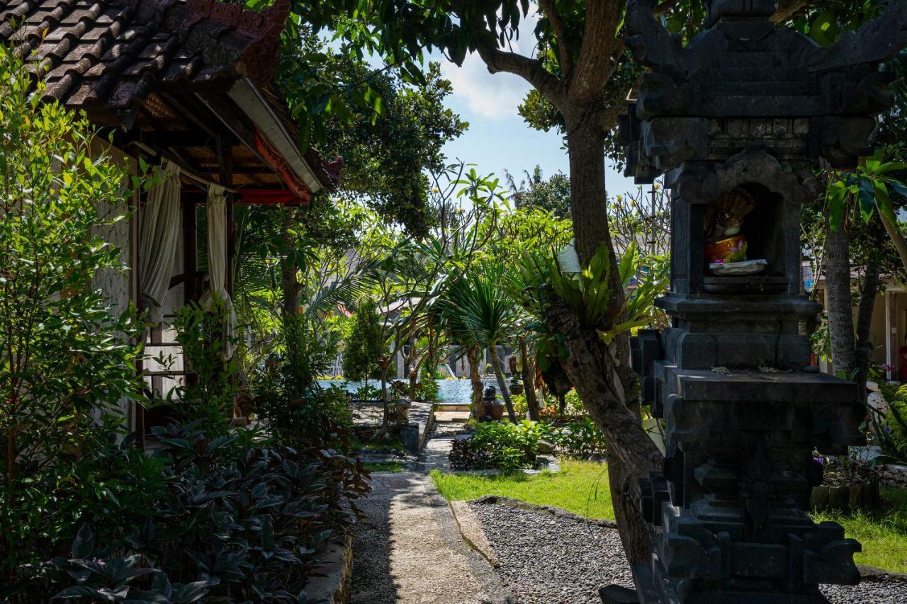 The Tanis Beach Resort Nusa Lembongan Exterior foto