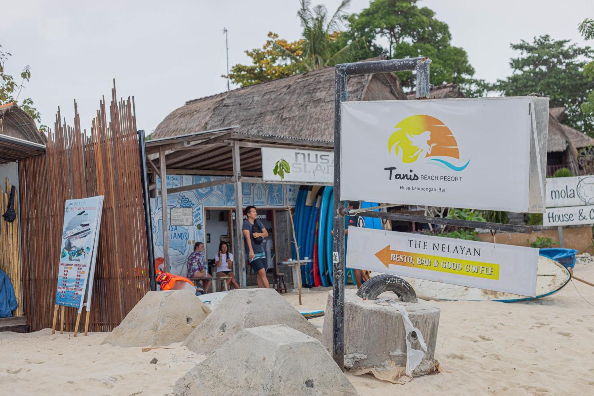 The Tanis Beach Resort Nusa Lembongan Exterior foto
