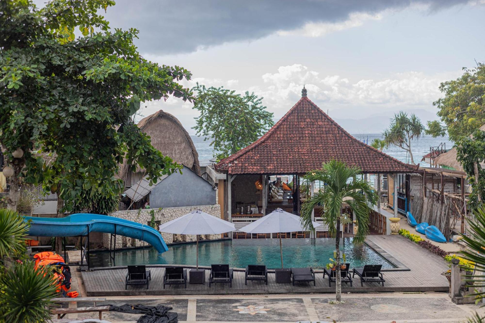 The Tanis Beach Resort Nusa Lembongan Exterior foto